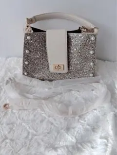 【美品】DIANA グリッター　ショルダーバック　ラメ　パール　ターンロック