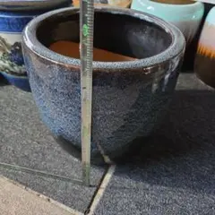 陶器製 水鉢 睡蓮鉢 直径約21cm 青色