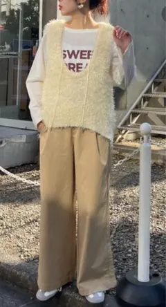 深Ｕメランジフェザーベスト