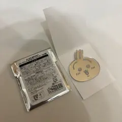 ちいかわ　東京みやげトレーディングおかおミラーステッカー　うさぎ