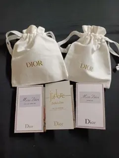 ディオール香水ミスディオール&ジャドール　ノベルティミニ巾着セット　①