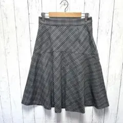 【美品】グラシア チェック柄フレアスカート M グレー 上品 ハニーズ タグ付き