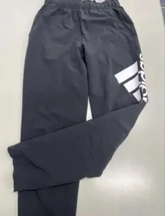 adidas ロングパンツ ブラック ロゴプリントのサムネイル