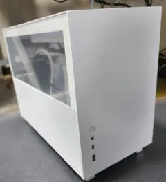 LIANLI Q58-W-4 ホワイト Mini-ITX PCケース