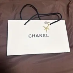 CHANEL ショップ袋 星型チャーム付き