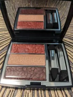 【DIOR】アイシャドウ 663 トリプルブルーム Triple Bloom