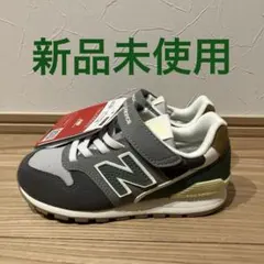 New Balance スニーカー ニューバランス　グレー　グリーン