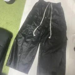 Rick owens風 フェイクレザー カーゴパンツのサムネイル