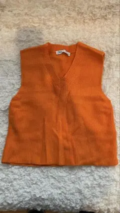 ZARA オレンジ Vネックニットベスト M