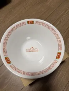 餃子の王将　オリジナル丼ぶり　卯年のサムネイル