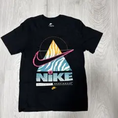 Nike グラフィックプリント Tシャツ 黒