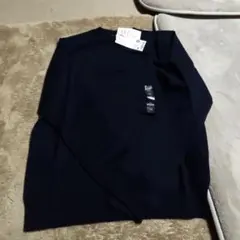 新品タグ付　ユニクロ　エクストラファインメリノクルーネックセーター ネイビー M