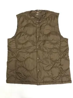 ユニクロ　ウルトラ　ライト　ダウン　ベスト　XL ウェーブ　キルティング