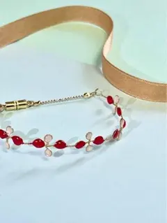 ハンドメイド 赤白ブレスレット