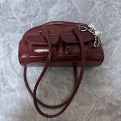 ワインレッド ハンドバッグ ポケット付き