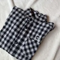 【美品】サッカー素材　ブラックチェックシャツ