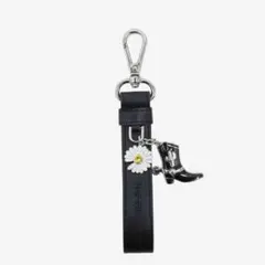 あ*き様 THE FIRST FAN FASHION KEY RING メタル - メルカリ
