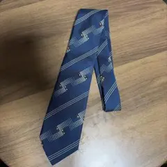 Item thumbnail for item b24d9ea5-9375-4fcd-9fb3-91538c6236df