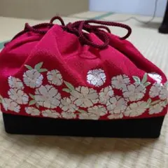 和装用バッグ 赤花柄刺繍巾着型