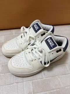 VANS ホワイト/ネイビー スニーカー