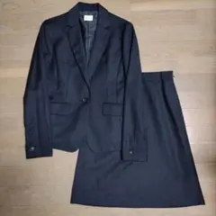 ELLE黒スーツ　ジャケット(38・M)とスカート(36・S)クリーニング済