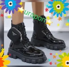 ちょこっと難有✨エナメル✨ポーチ付✨26相当✨レースアップ✨ショートブーツ