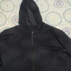 UNIQLOブラック フルジップフード付きジャケット