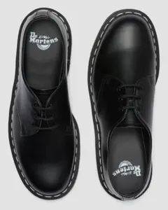 Dr. Martens ブラック レースアップシューズ