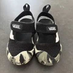 VANS キッズ メッシュサンダル 黒/迷彩