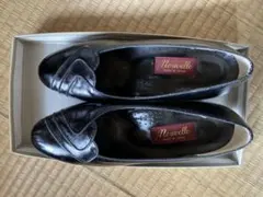 Norvelle 黒 フラットシューズ 日本製