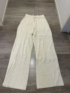 新品未使用　UNIQLO リブニットパンツ　M