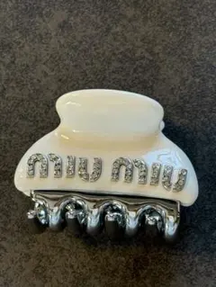 2026年最新】mIumIu ヘアピン 白の人気アイテム - メルカリ