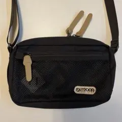 ポーチ　outdoorのサムネイル