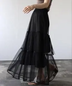 新品未使用品 チュールティアードスカート ブラック