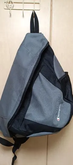 ワンショルダーバッグ　チャンピオン　Champion　ボディバッグ