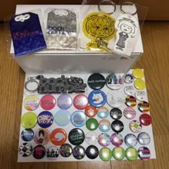 back number バッジ　キーホルダー　セットのサムネイル