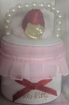 新品サンリオ　ぬいぐるみ&アクセサリーケースセット　いちごホイップケーキ　キティ