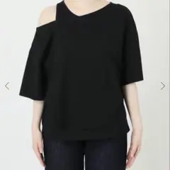 値下げ！BCストック/オープンショルダーTシャツのサムネイル