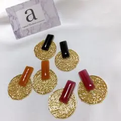 2298-1 パープル☺︎レクタングル型のカラーピアス×透かしゴールド☺︎