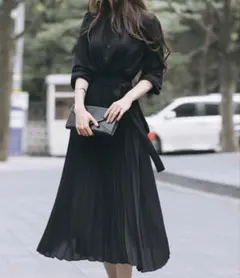 ウエストリボン　プリーツワンピース