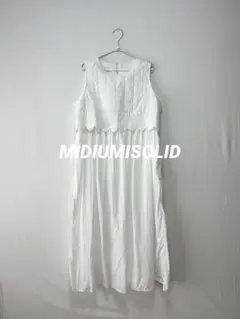 MIDIUMISOLID ミディウミソリット ノースリーブワンピースのサムネイル