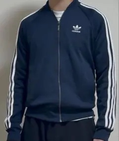 adidas ネイビー ジップアップジャケット