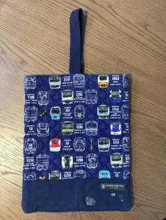 新幹線、電車柄　シューズバッグ