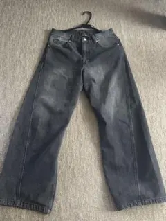 ダークグレー ワイドレッグデニム