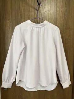 薄紫 長袖シャツ 後ろボタン付き