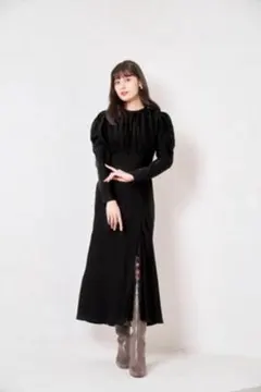 【Her lip to】Rosa Slit Lace Dress