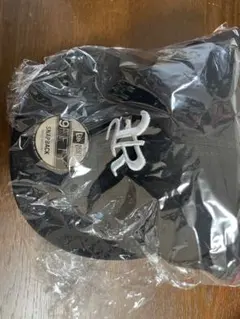 RIEHATA×NEWERA LOGO CAP キャップのサムネイル