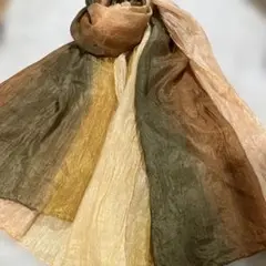 オリーブグリーン・ベージュのストール・ショール　シルク100