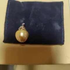 ペンダントトップ黒蝶パール 11㎜ダイアモンド12個K14 ヴィンテージ 