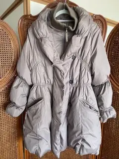 グレー ダウンジャケット フード付き